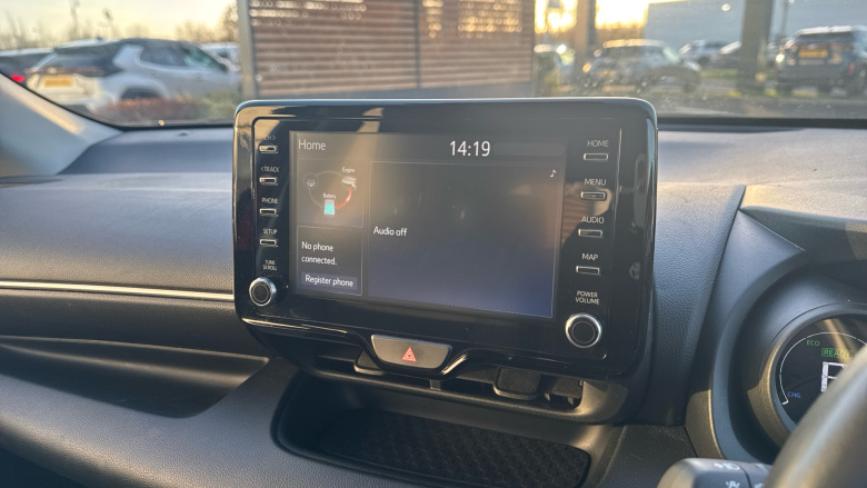 Toyota Yaris 1.5 Hybrid Design 5dr CVT Hybrid Hatchback